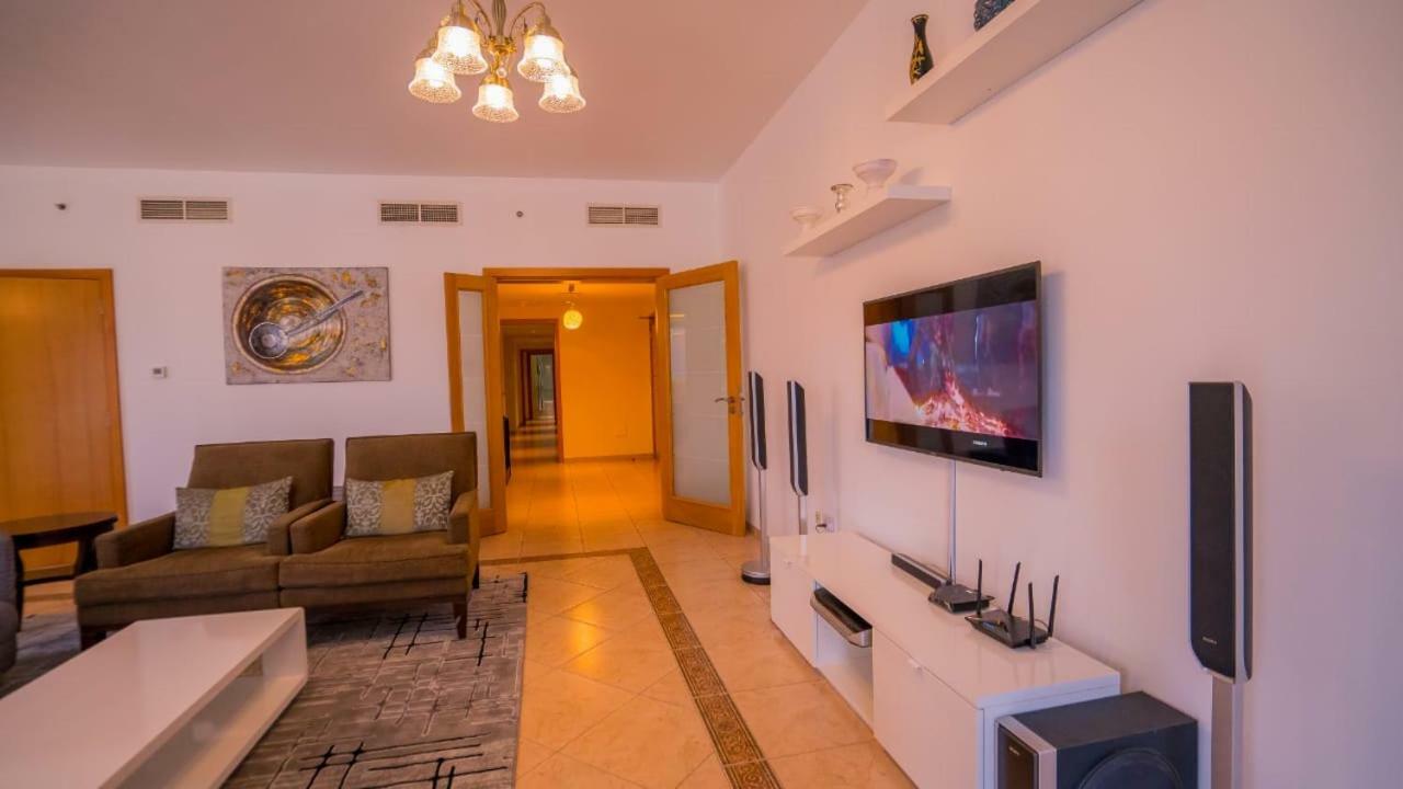 The Holiday Homes Дубай Екстериор снимка